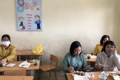 CHUNG TAY ĐẨY LÙI DỊCH COVID-19