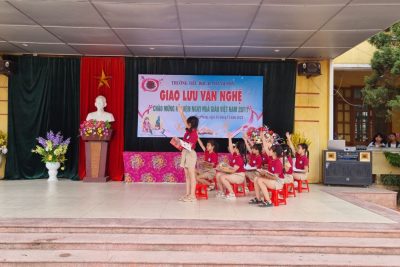 GIAO LƯU VĂN NGHỆ CHÀO MỪNG NGÀY NHÀ GIÁO VIỆT NAM