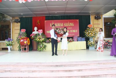 TRƯỜNG TIỂU HỌC THANH SƠN B TỔ CHỨC KHAI GIẢNG NĂM HỌC MỚI 2022 – 2023